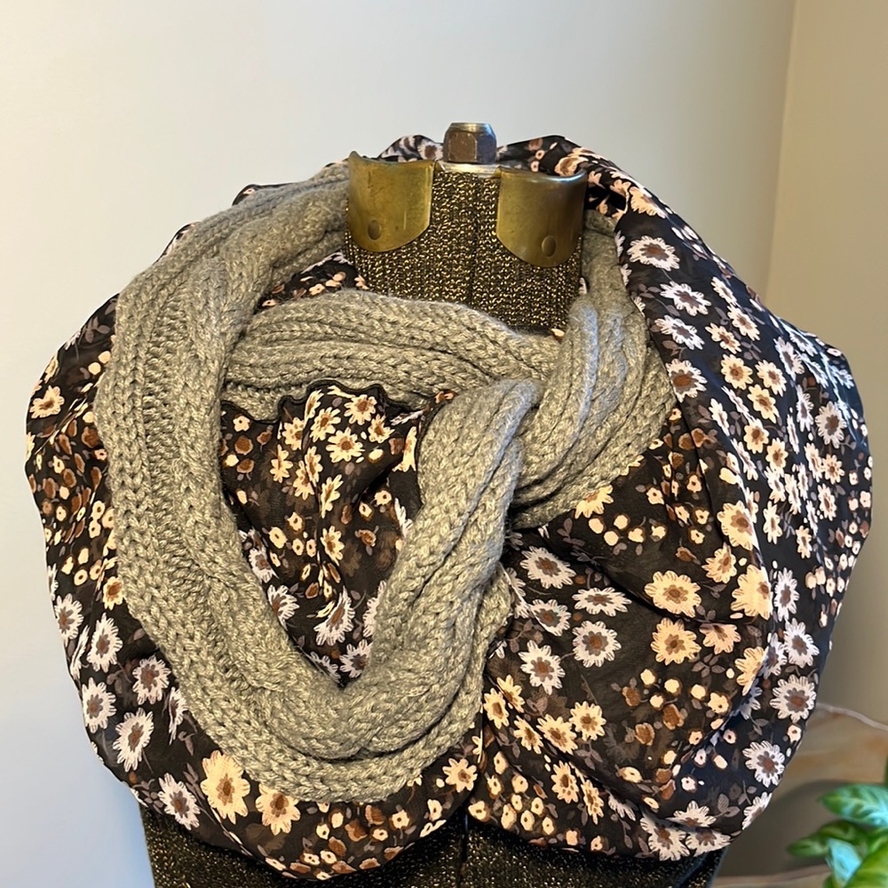 Beautiful Infinity Scarf Cable Knit and Floral